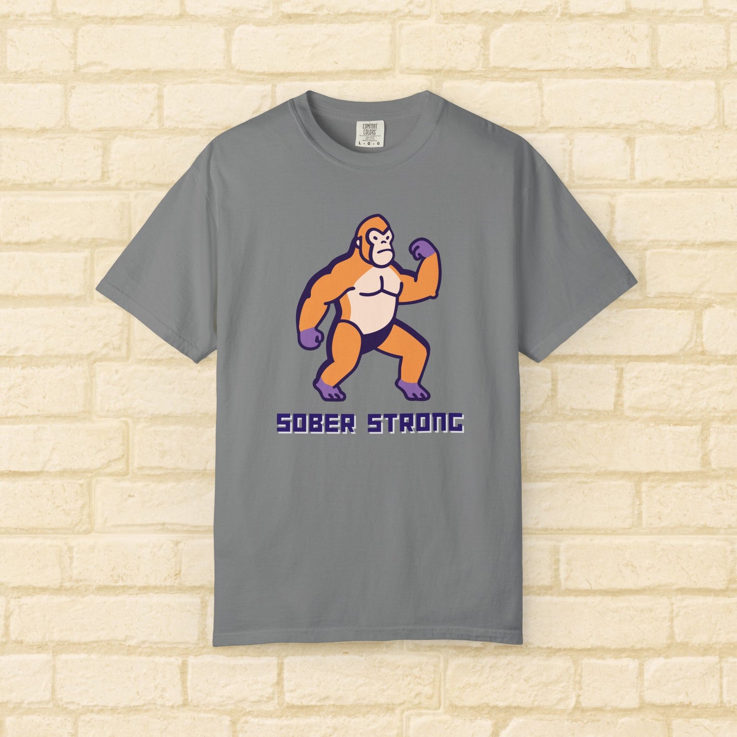 Sober Strong Gorilla T-Shirt π¦β Retro Sobriety Tee, Motivational Recovery Shirt, Unisex Graphic Top, Sobriety Gift for Men and Women